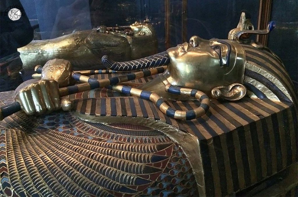 museo del cairo sargofago faraone