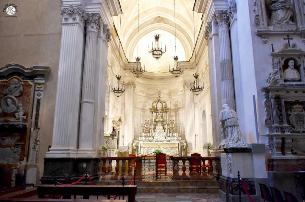 cefalù sicilia interno della cattedrale