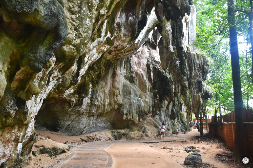 sud della thailandia grotte penisola railay