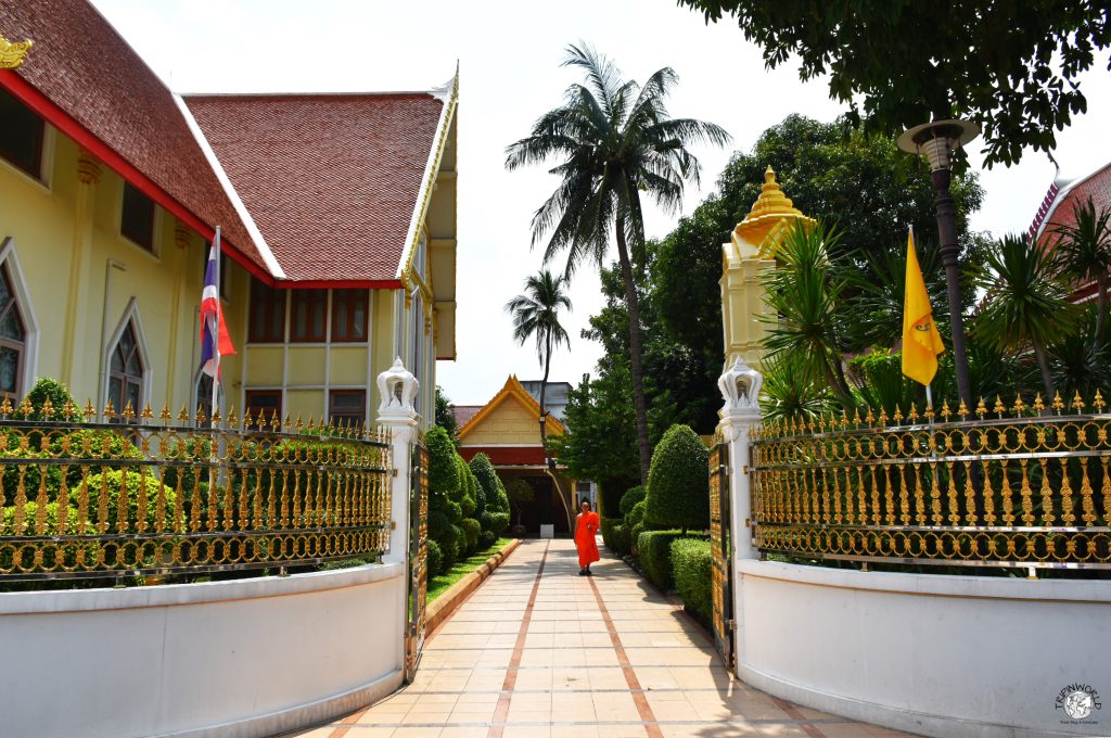 templi di bangkok wat saket alloggi monaci