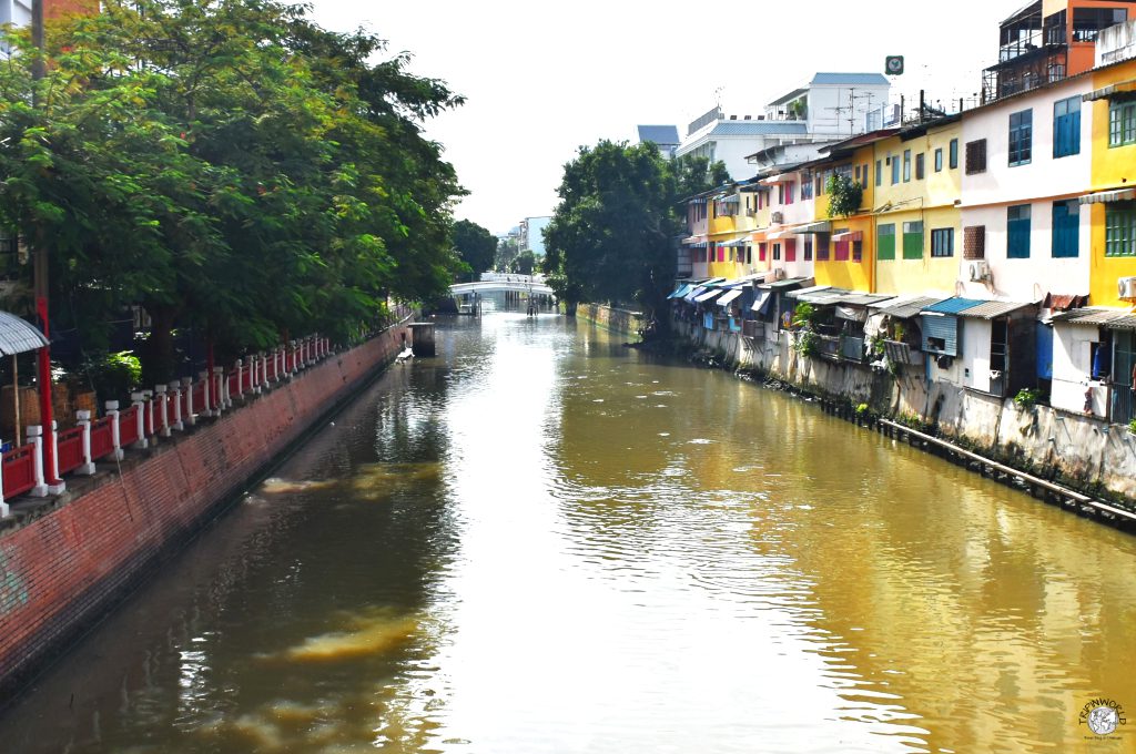 un canale di bangkok la capitale della thailandia