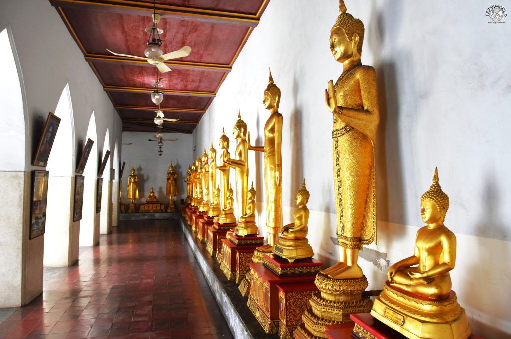 statue del buddha templi di bangkok