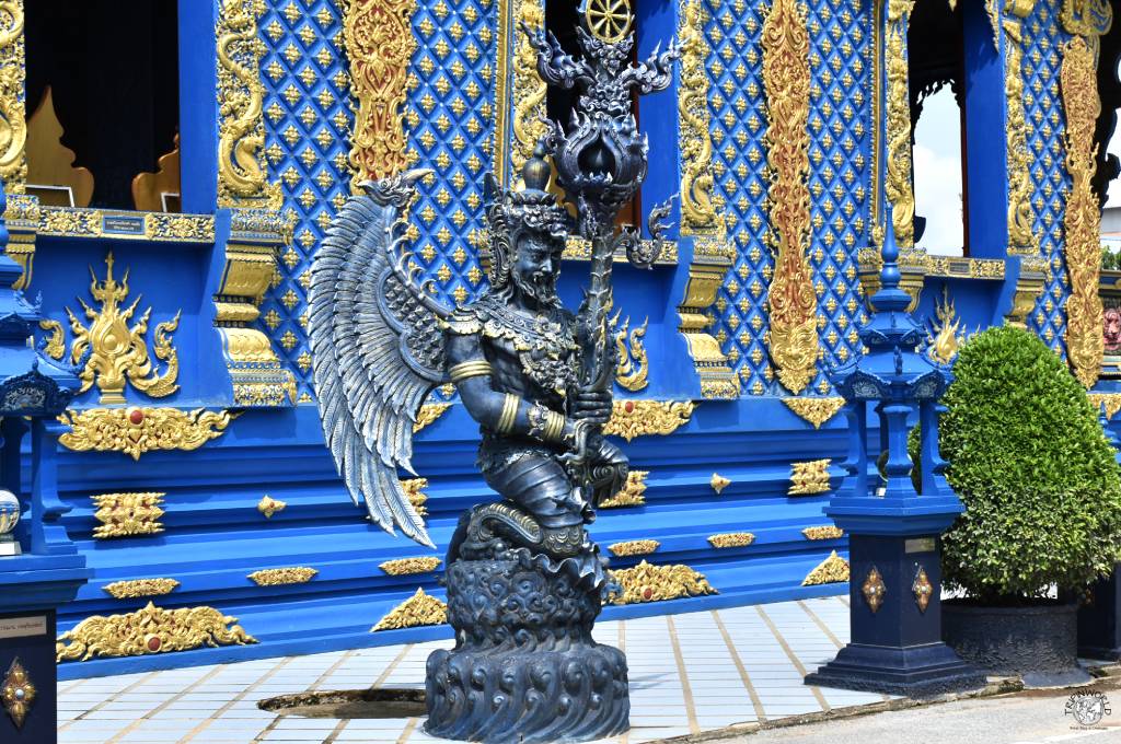 chiang rai decorazioni wat rong suea ten