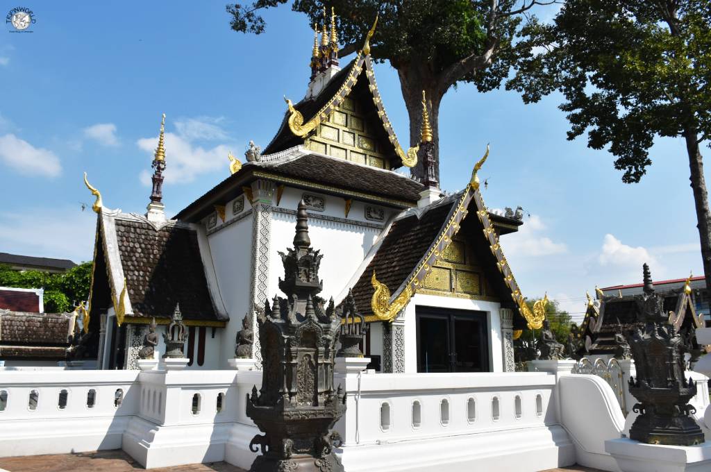 templi di chiang mai city pillar wat chedi luang 