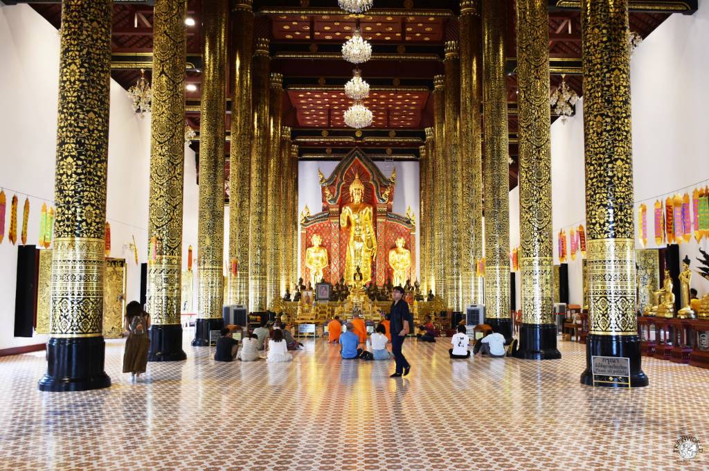 viharn luang wat chedi luang templi di chiang mai 