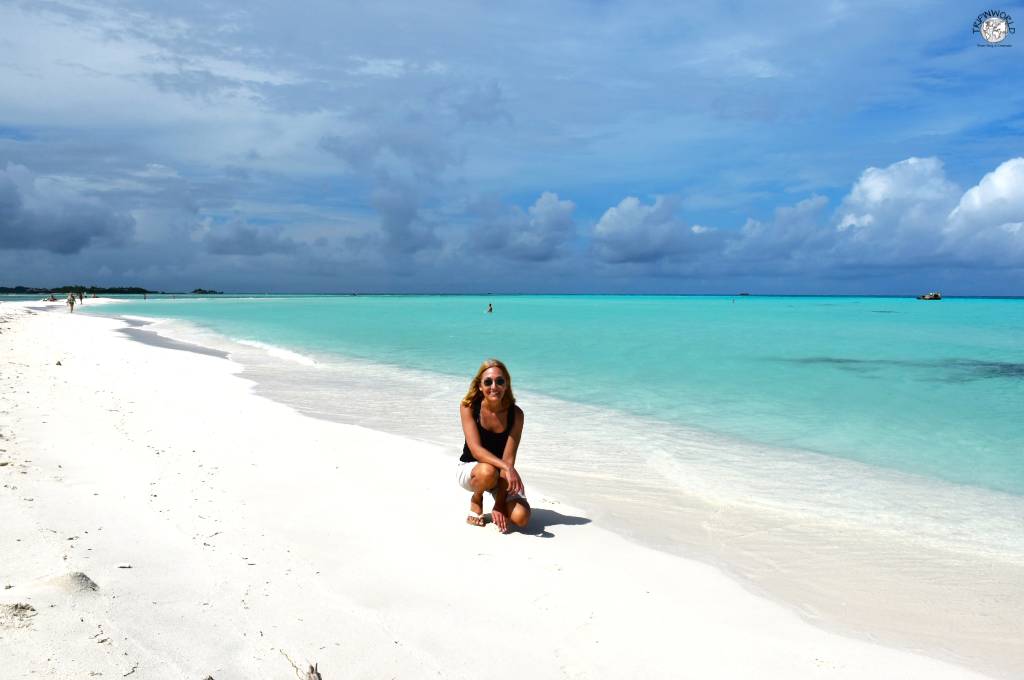 isole maldive tripinworld in spiaggia