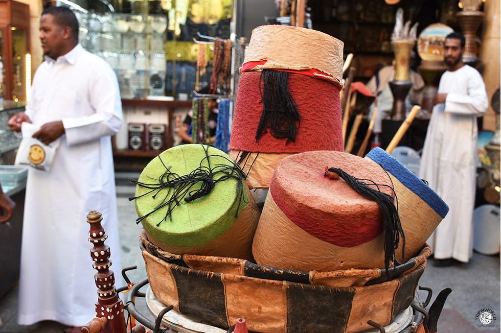 prodotti artigianali nel souk di assuan