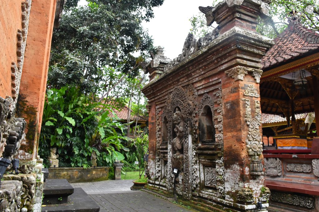 ubud particolare del palazzo reale ubud particolare del palazzo reale