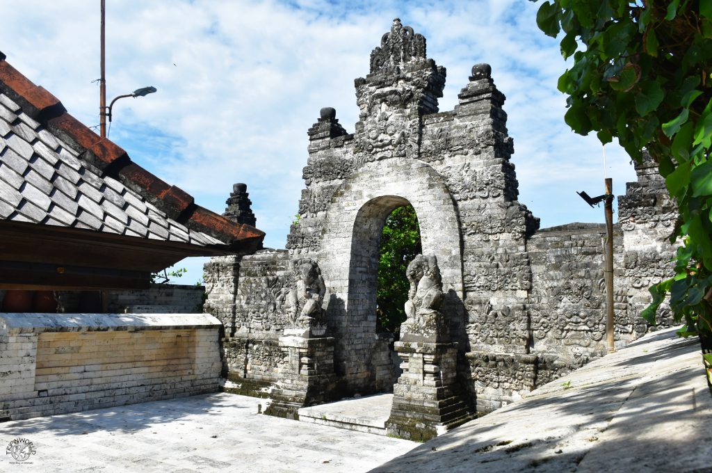 templi di bali portale in pietra pura uluwatu templi di bali portale in pietra pura uluwatu
