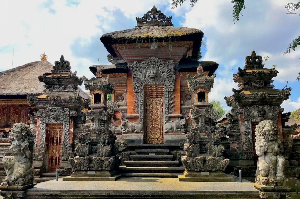 ubud tempio dalem puri peliatan ubud tempio dalem puri peliatan