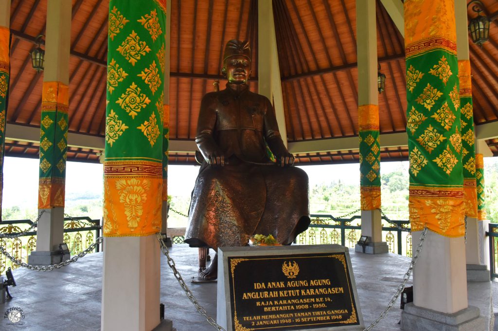 statua del re anak agung agung anglurah ketut karangasem cose da vedere a bali 
