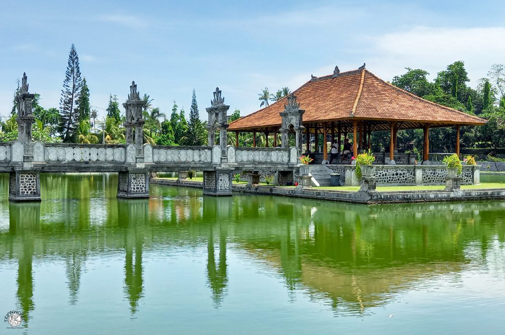 bale kambang taman ujung cose da vedere a bali
