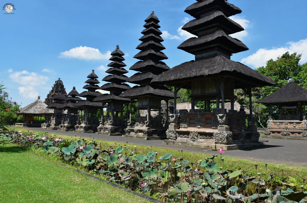 torri meru del pura taman ayun templi di bali torri meru del pura taman ayun templi di bali