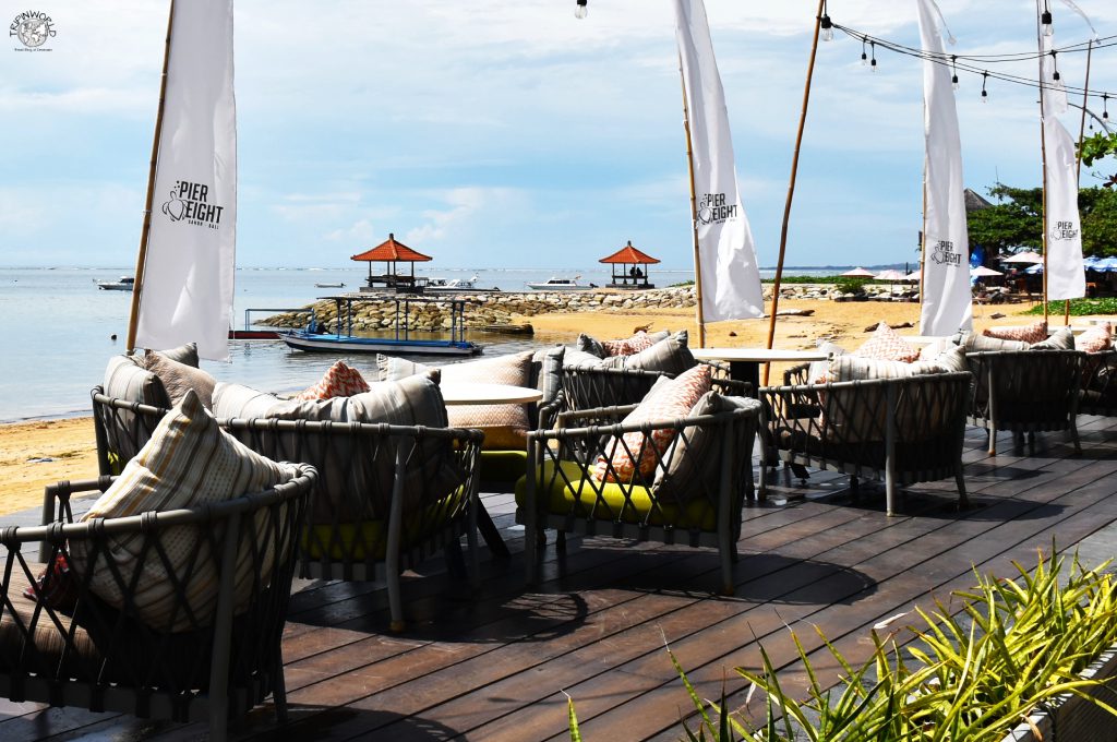 locali lungomare sanur