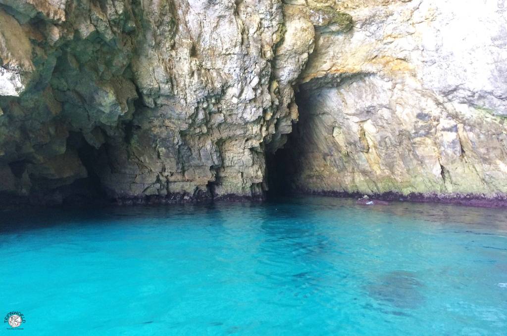 isola di malta mare grotta azzurra