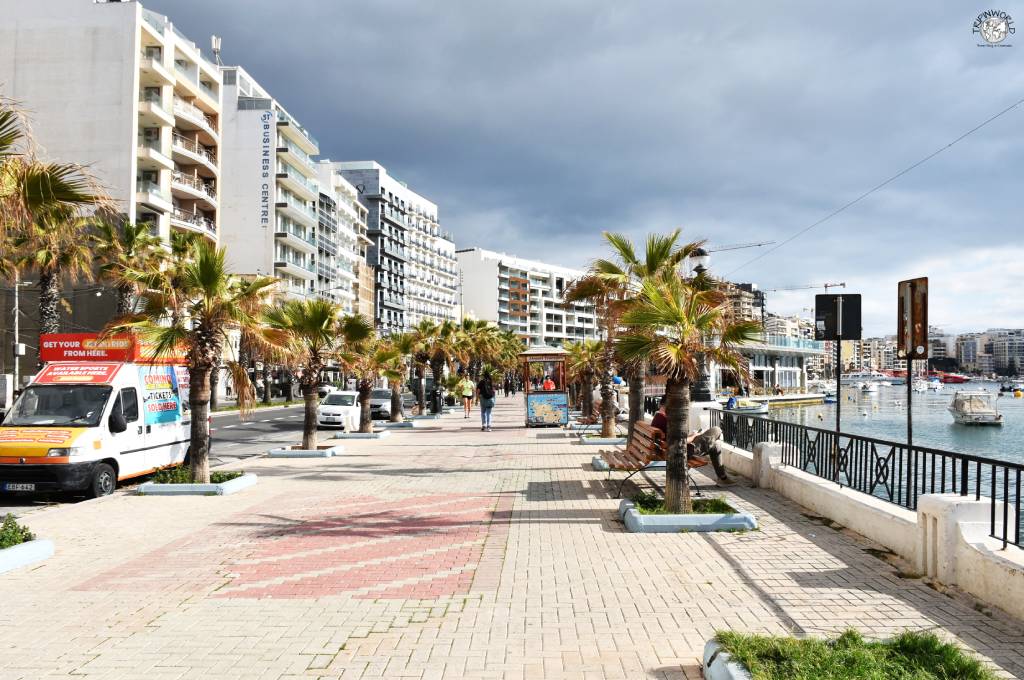 viaggio a malta il lungomare di sliema