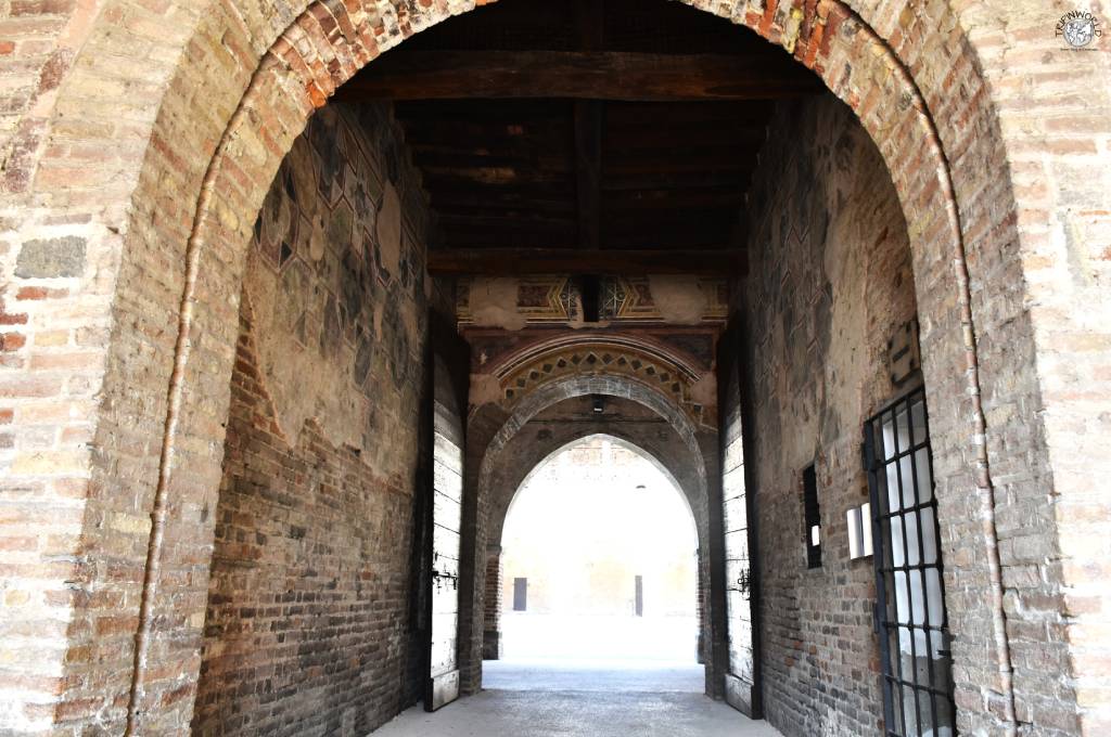 castello di pandino arco di ingresso castello di pandino arco di ingresso