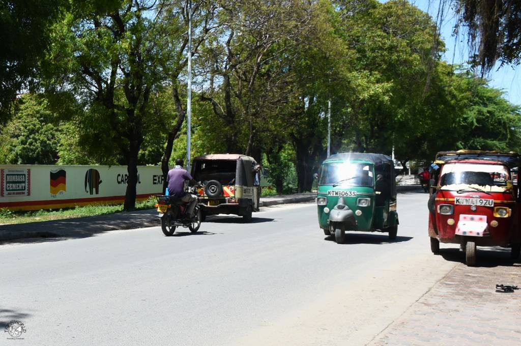tuk tuk sulla jacaranda road di watamu tuk tuk sulla jacaranda road di watamu